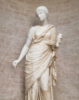 Frau mit Stift und Papier-klein